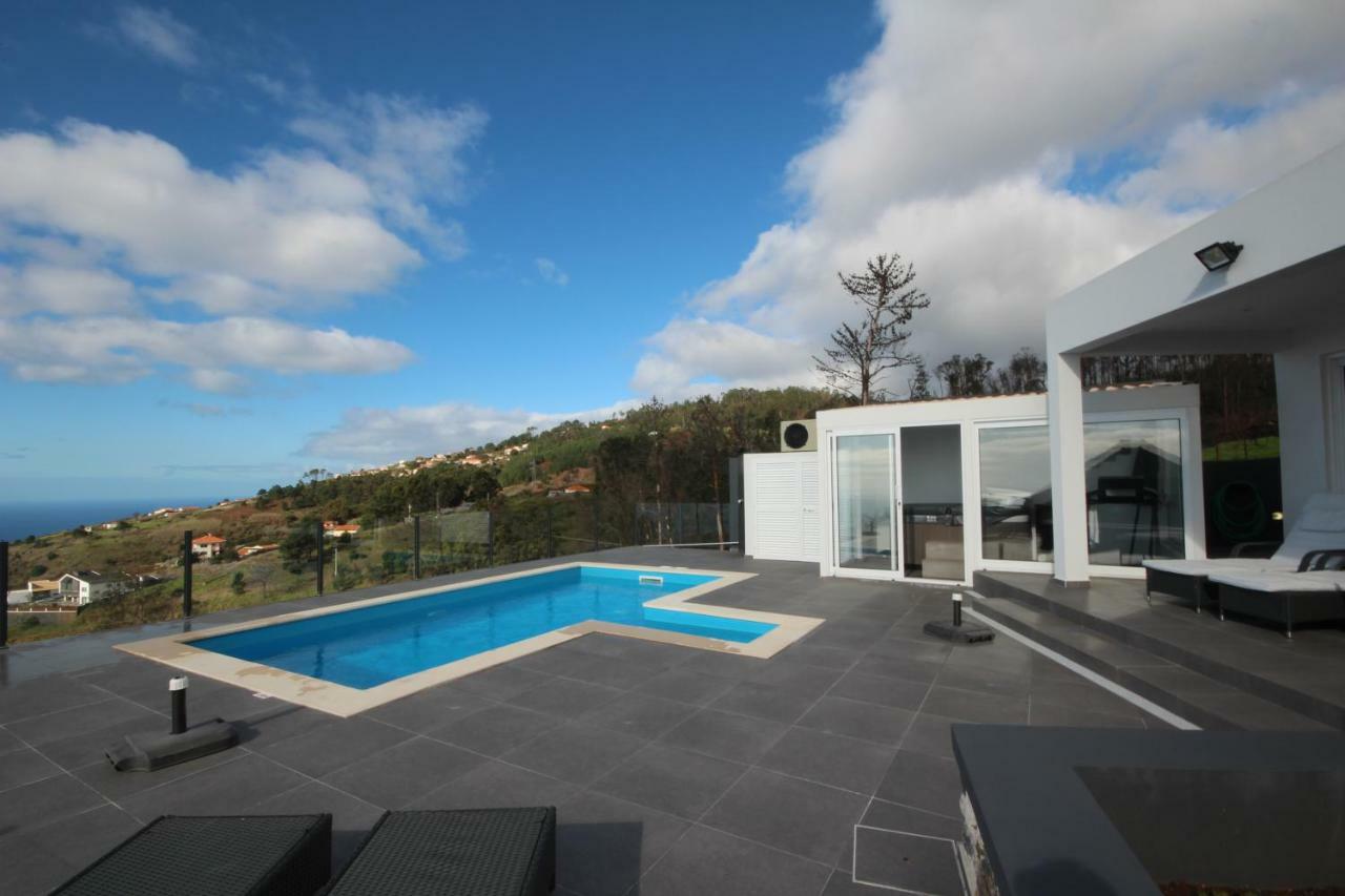 Villa Por Do Sol Estreito Da Calheta Exteriör bild