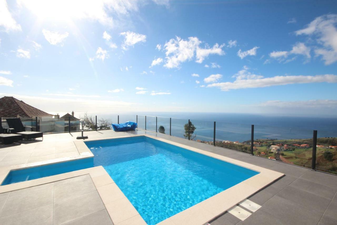 Villa Por Do Sol Estreito Da Calheta Exteriör bild